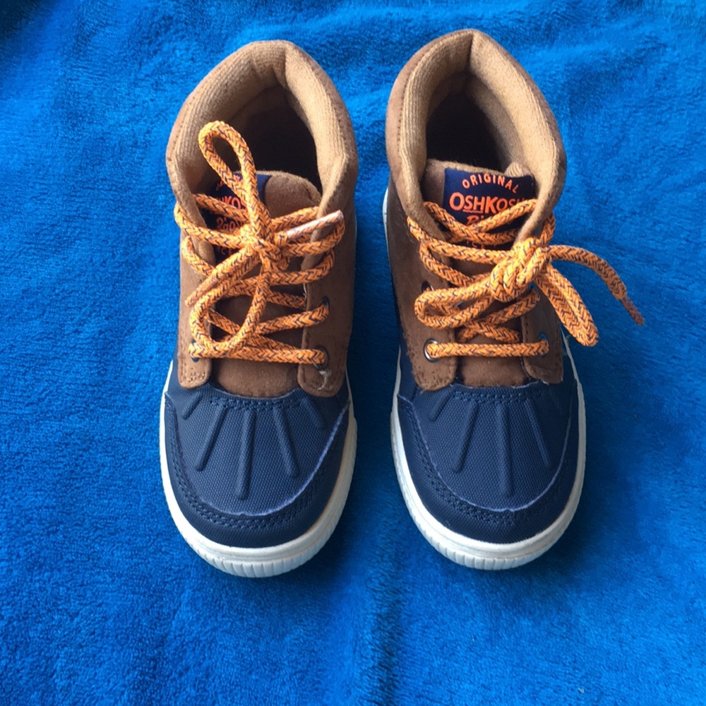 EUC Oshkosh Bgosh Boots